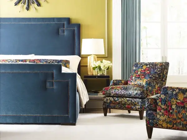 Strathberry King Bed - B253 - Image 3