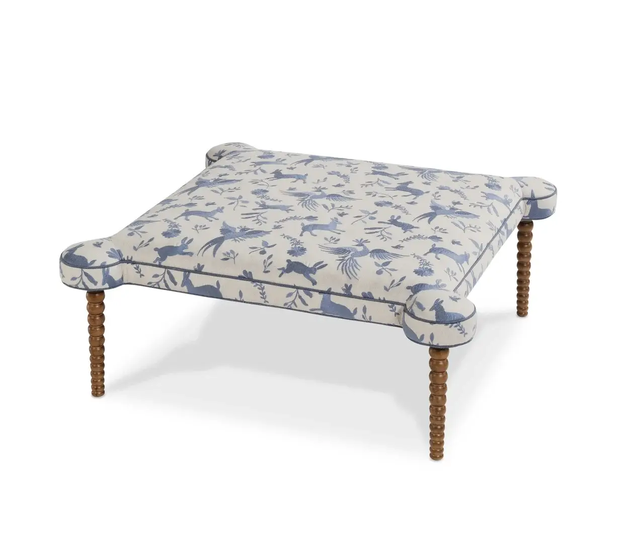 debcce220e09e0b931b260f077d47332 Chelsea Ottoman - 192500 - Image 1